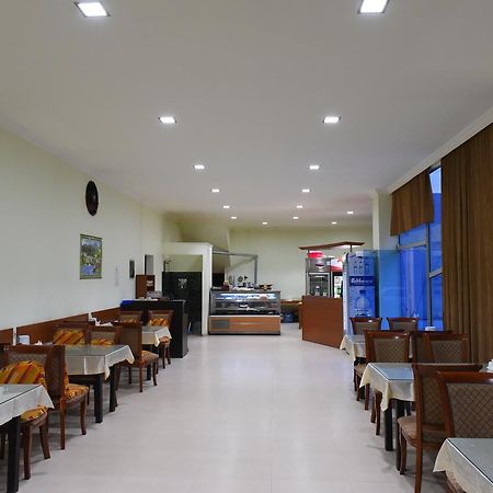 Hotel 725 บาทูมิ ภายนอก รูปภาพ