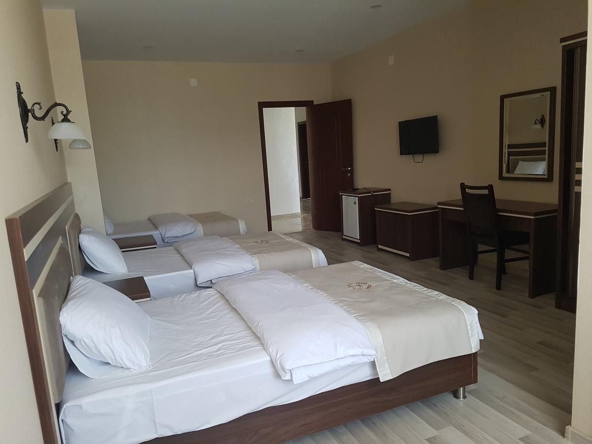 Hotel 725 บาทูมิ ภายนอก รูปภาพ
